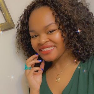 Meet your Posher, Gigi